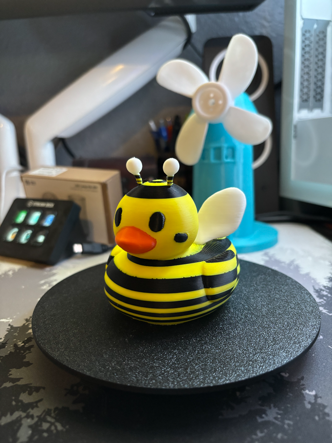 Bee Duck