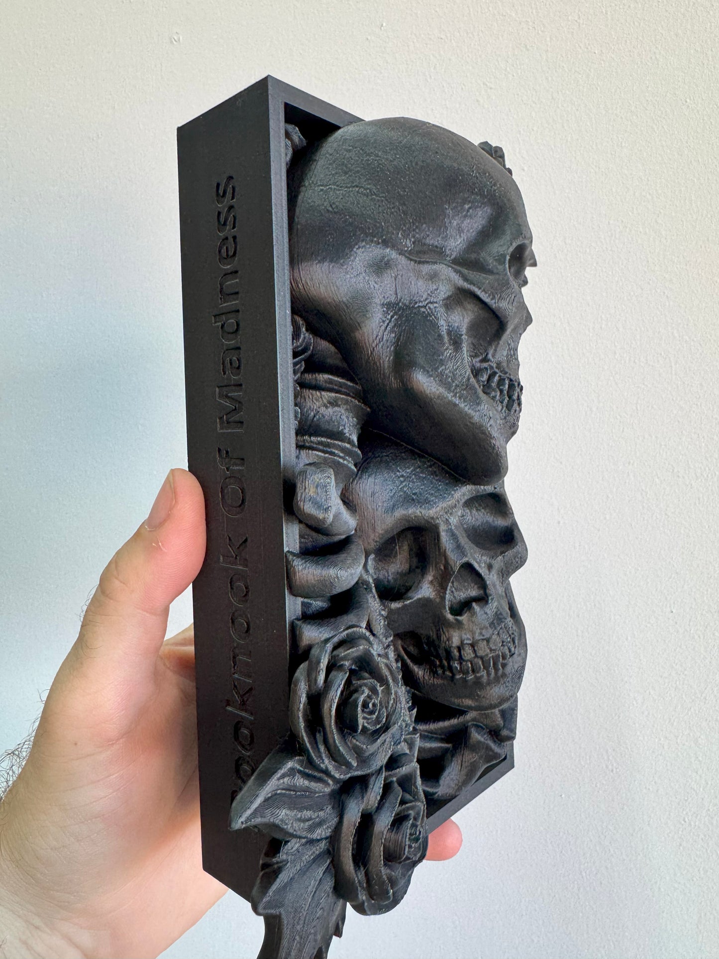 Skeleton Lovers Book Nook